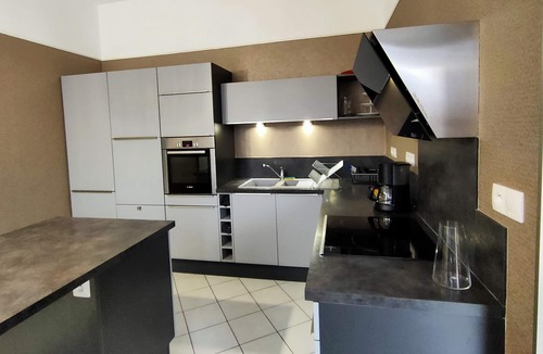 Leffrinckoucke Villa | Villa Perroy cottage 300m from the beach