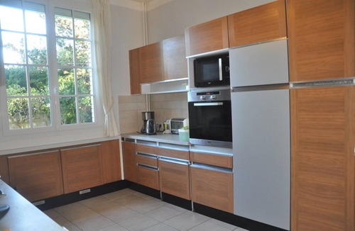 Dieppe House | Villa spacieuse à Dieppe, 3 chambres, 3 salle de bains, jardin fleuri