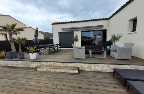 Aumelas Villa | Villa t4 Avec Piscine a Louer du Samedi 3 au Samedi 17 Aout 2024