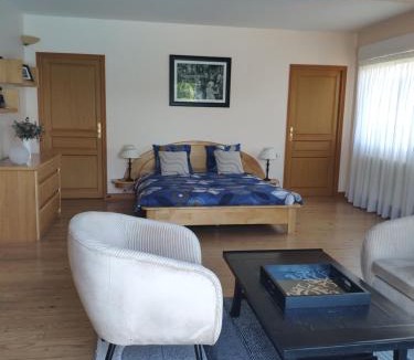 Leulinghen-Bernes Bed & Breakfast | Violette et Bruno