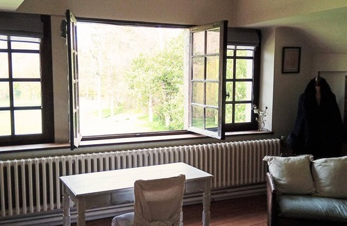 Dampierre-en-Yvelines Villa | Visit Paris and the surrounding area while enjoying nature in the Chevreuse Valley