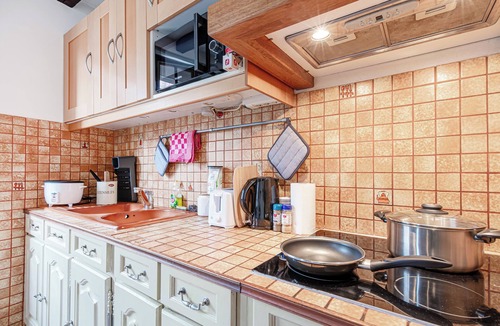Le Pin Apartment | Well-equipped apartment/CDG AIRPORT/2024 Olympics/Villepinte/Paris Disneyland