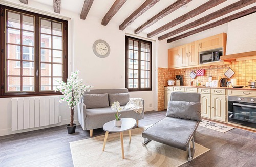 Le Pin Apartment | Well-equipped apartment/CDG AIRPORT/2024 Olympics/Villepinte/Paris Disneyland