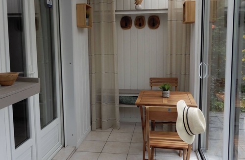 Saint-Christophe-sur-Conde Cottage | Well-being and Nature: Le Cottage Exotique and its private Nordic bath with unlimited access