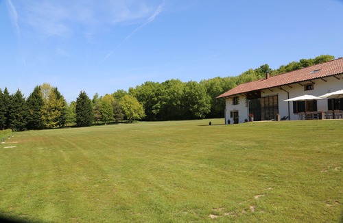 Romenay House | WOOD FARM IN FRONT of 50 hectare estate
