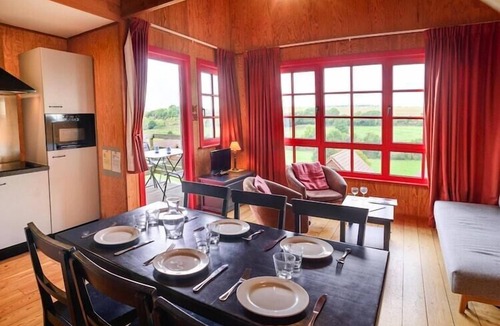 Grand-Laviers Cottage | Wooden Chalet in Abbeville near Somme Bay