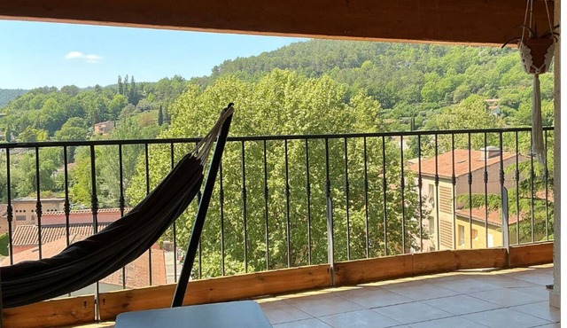 Charming apartment - View of the hills - 30min Lac de Ste Croix - Pets allowed