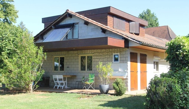 Charming Independent House in Rouffignac – Nature, Terrace, Spa & Cooking Workshops