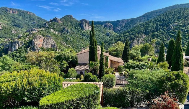 Luxury Villa QUERCIA, for 8 w/Pool, Sea & Montain View, A/C