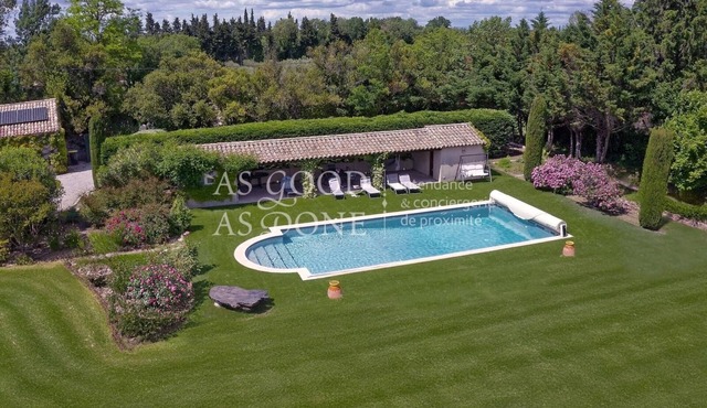 Mas Familial 5 Chbres 3 Salles de Bains Piscine 13,5x7,5 sur 1 Hectare