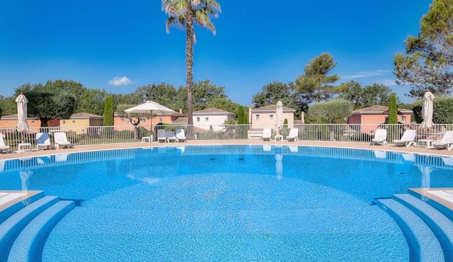 Moderne Wohnung in Mougins mit eigenem Garten by Interhome