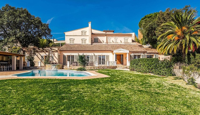Pet friendly home in Les Adrets-de-l'Estére