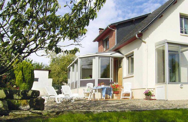 200 m² House ∙ 3 bedrooms ∙ 6 guests