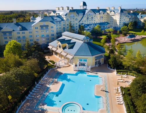 Disney Newport Bay 