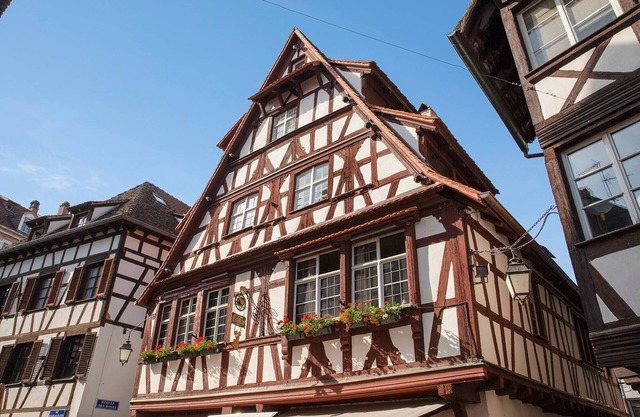Lohkas triplex loft petite france 2br 2bth