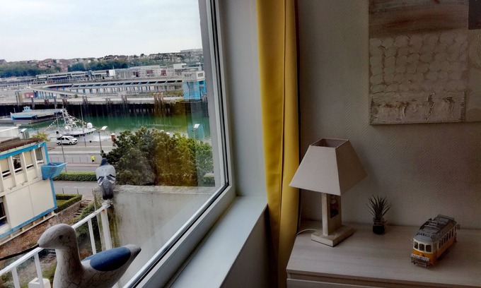 Boulogne-sur-Mer Apartment | 100m from Nausicaa, between port and sea!