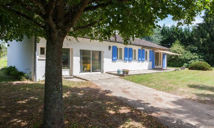 Saint-Firmin-sur-Loire House | 105 m² House ∙ 4 bedrooms ∙ 6 guests
