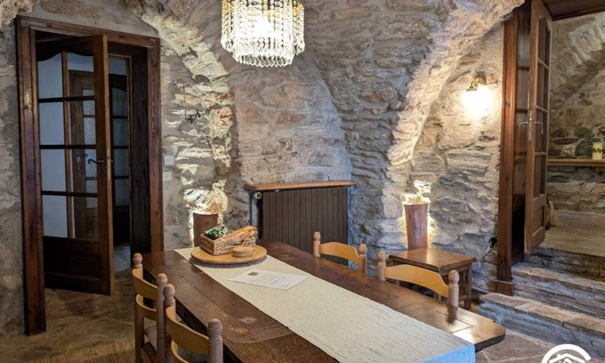 Faugeres House | 115 m² Gîte ∙ 3 bedrooms ∙ 6 guests