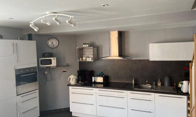 Fresnicourt-le-Dolmen House | 120 m² House ∙ 2 bedrooms ∙ 4 guests