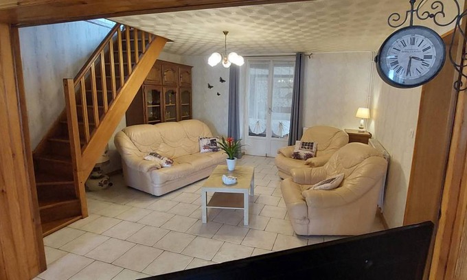 Eteignieres House | 130 m² Gîte ∙ 2 bedrooms ∙ 5 guests