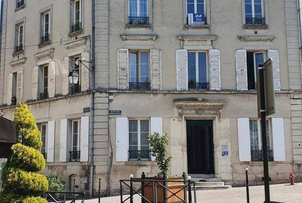 Meaux House | 132 m² Gîte ∙ 4 bedrooms ∙ 6 guests