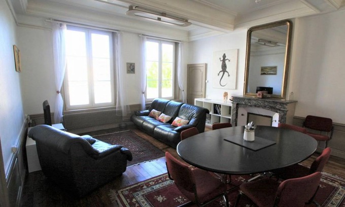 Toul Apartment | 135 m² Apartment ∙ 3 bedrooms ∙ 7 guests