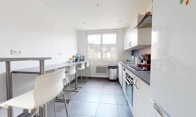 Amiens Resort | 140 m² Private room ∙ 1 bedroom ∙ 1 guest