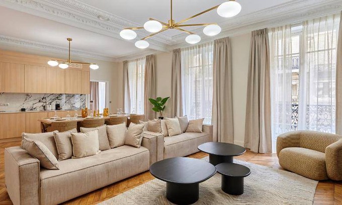 L'Europe Apartment | 147 m² Apartment ∙ 3 bedrooms ∙ 10 guests