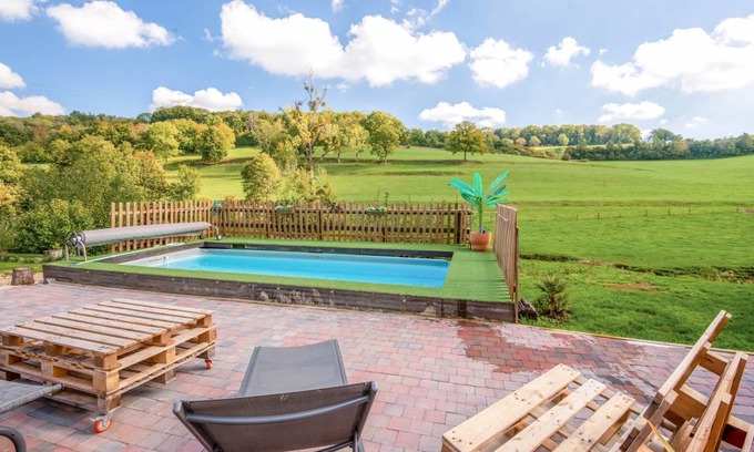 Sapogne-et-Feucheres Villa | 150 m² Villa ∙ 2 bedrooms ∙ 12 guests