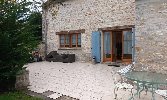 Noisy-sur-Ecole House | 150 m² Gîte ∙ 4 bedrooms ∙ 13 guests