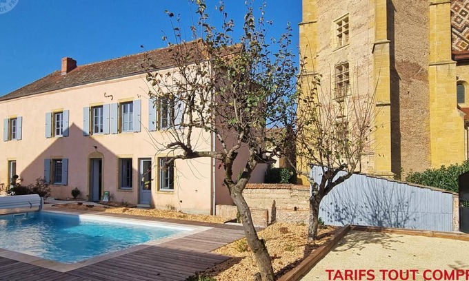 La Benissons-Dieu Cottage | 170 m² Cabin ∙ 5 bedrooms ∙ 12 guests