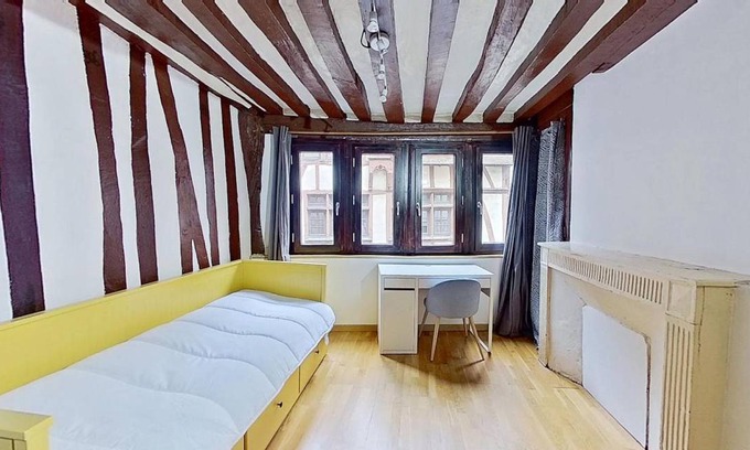 Quartier Vieux Marche-Cathedrale Apartment | 18 m² Apartment ∙ 2 guests