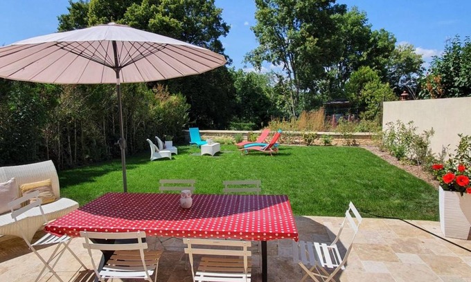 Asnieres-sous-Bois Cottage | 180 m² Cabin ∙ 4 bedrooms ∙ 10 guests