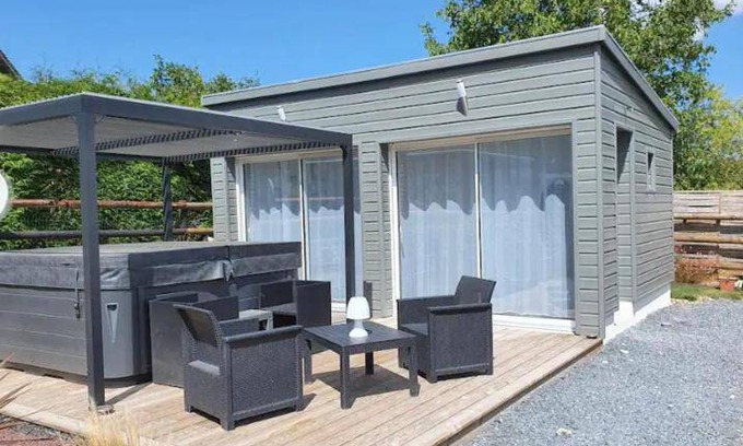 Reux Bed & Breakfast | 19 m² Bed and breakfast ∙ 2 guests