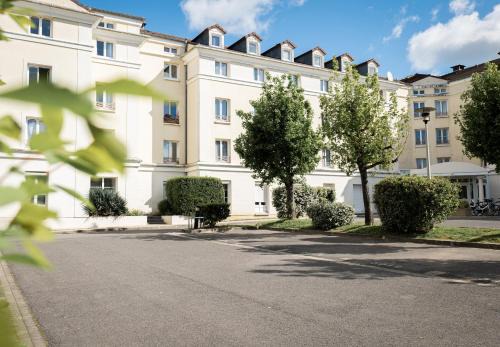 Bussy-Saint-Georges Apartment | 2 rooms ideal for 4 people - Disneyland & Paris