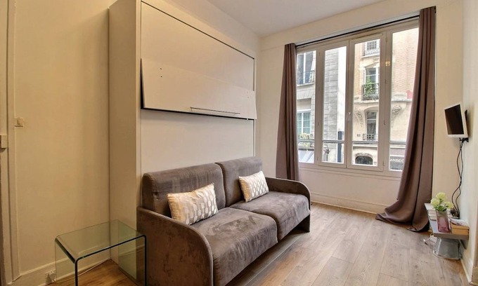 Saint-Merri Apartment | 20 m² Apartment ∙ 2 guests