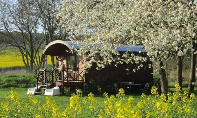 Chatillon-sur-Marne Bed & Breakfast | 20 m² Bed and breakfast ∙ 2 guests