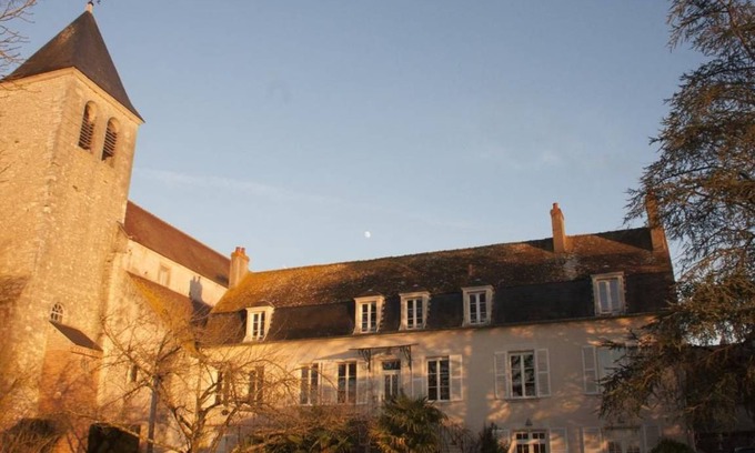 Cosne-Cours-sur-Loire Bed & Breakfast | 20 m² Bed and breakfast ∙ 1 bedroom ∙ 3 guests