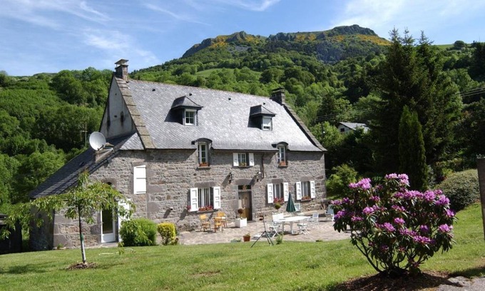 Mont-Dore House | 200 m² Gîte ∙ 4 bedrooms ∙ 8 guests