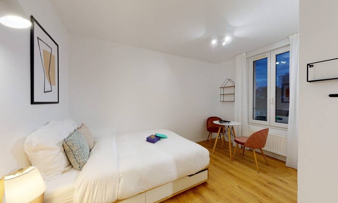Colombes Resort | 210 m² Private room ∙ 1 bedroom ∙ 2 guests