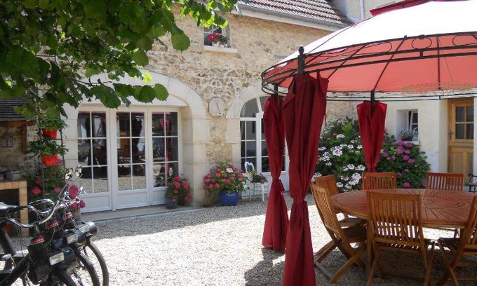 Mareuil-le-Port Bed & Breakfast | 22 m² Bed and breakfast ∙ 4 guests