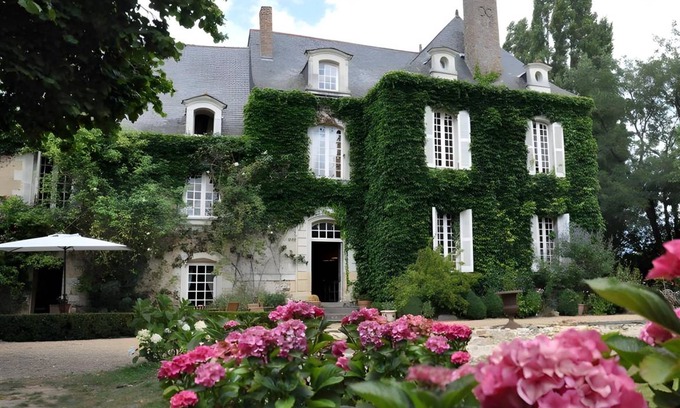 Cheffes Bed & Breakfast | 25 m² Bed and breakfast ∙ 3 guests