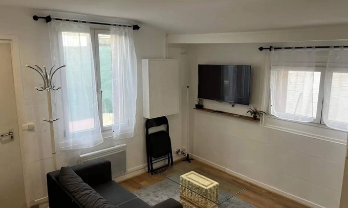 Bobigny House | 25 m² House ∙ 1 bedroom ∙ 2 guests