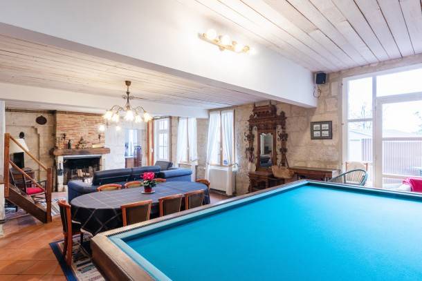 Athies-sous-Laon House | 250 m² House ∙ 5 bedrooms ∙ 9 guests