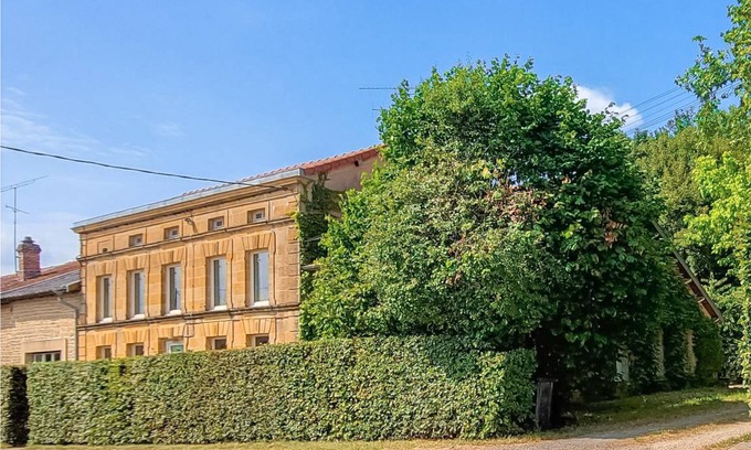 Boult-aux-Bois House | 250 m² House ∙ 6 bedrooms ∙ 15 guests
