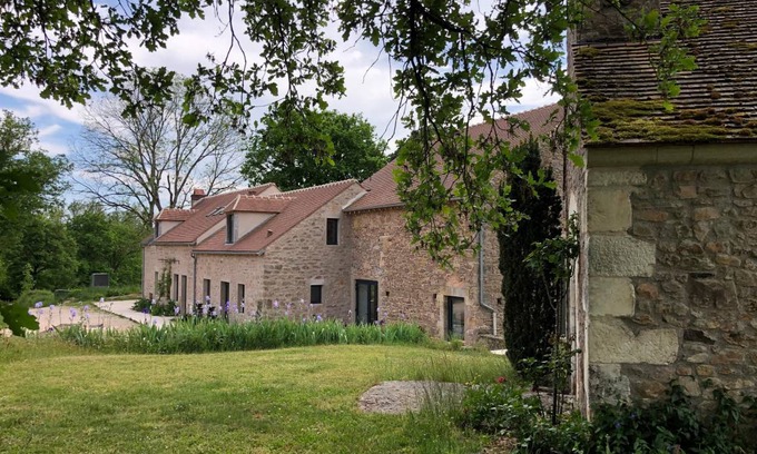 Saint-Germain-des-Champs Cottage | 300 m² Cabin ∙ 5 bedrooms ∙ 12 guests