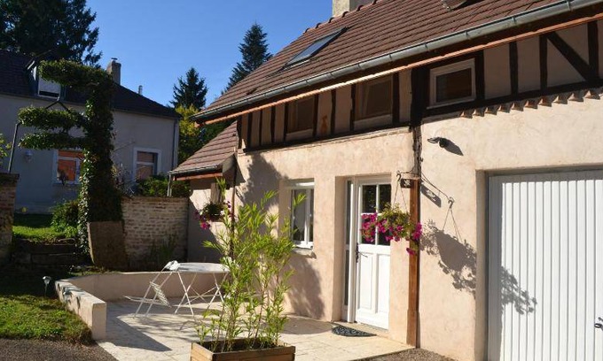 Lamarche-sur-Saone Bed & Breakfast | 30 m² Bed and breakfast ∙ 2 guests