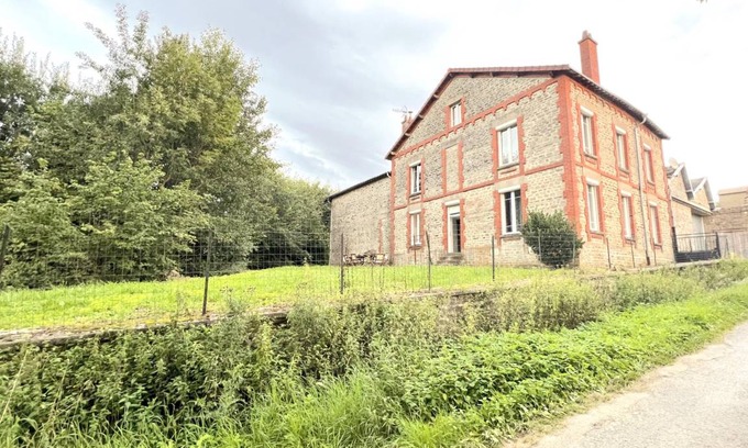 Saint-Menges House | 300 m² House ∙ 5 bedrooms ∙ 15 guests
