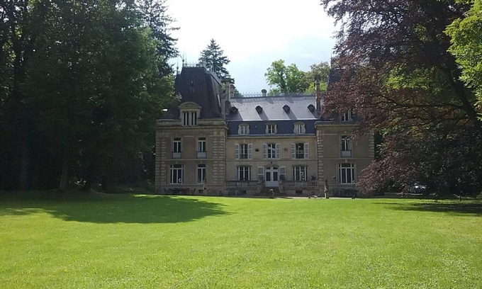 Nantois House | 300 m² House ∙ 6 bedrooms ∙ 10 guests