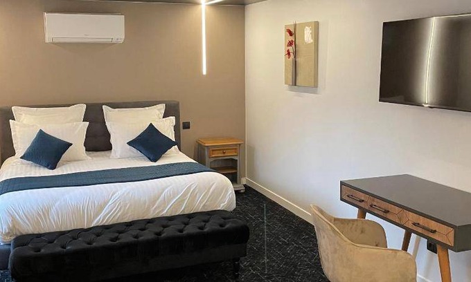 Cormeilles-en-Vexin Hotel | 32 m² Hotel ∙ 3 guests